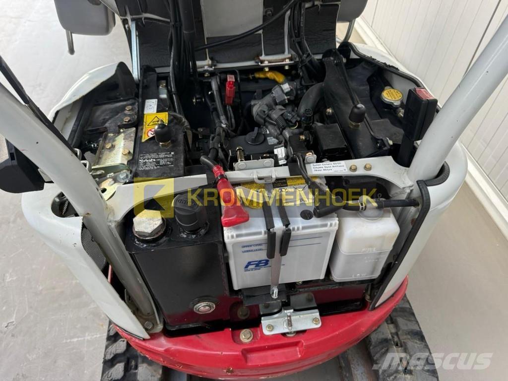 Takeuchi TB 210 R Mini bageri <7t