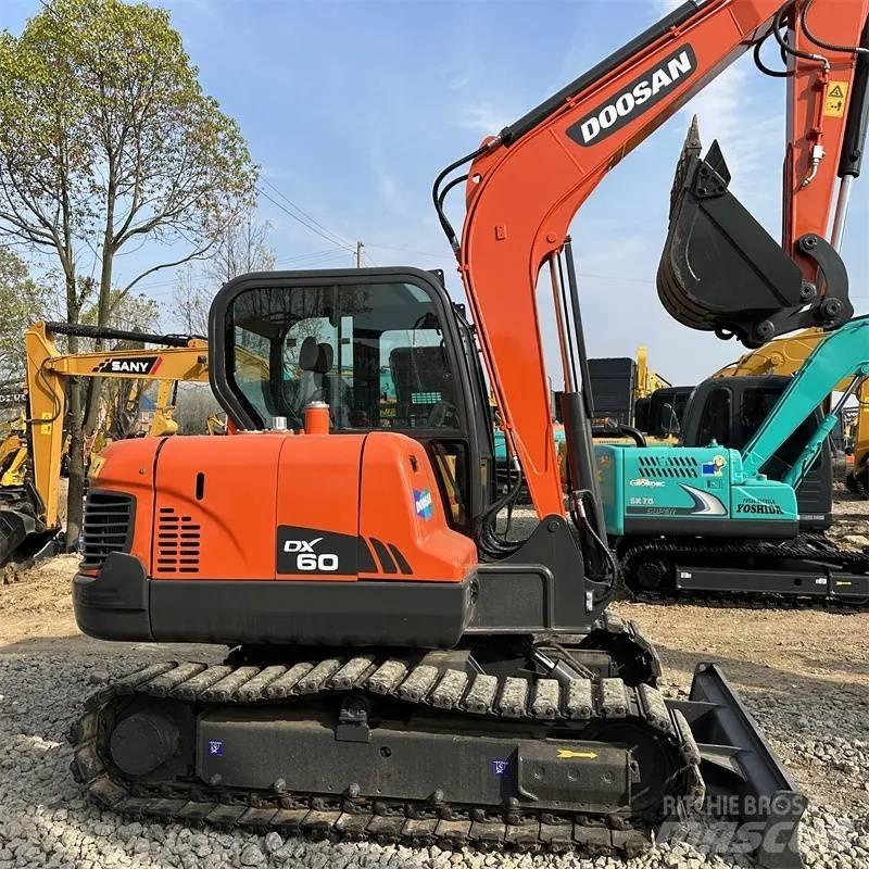 Doosan DX 60 Bageri gusjeničari