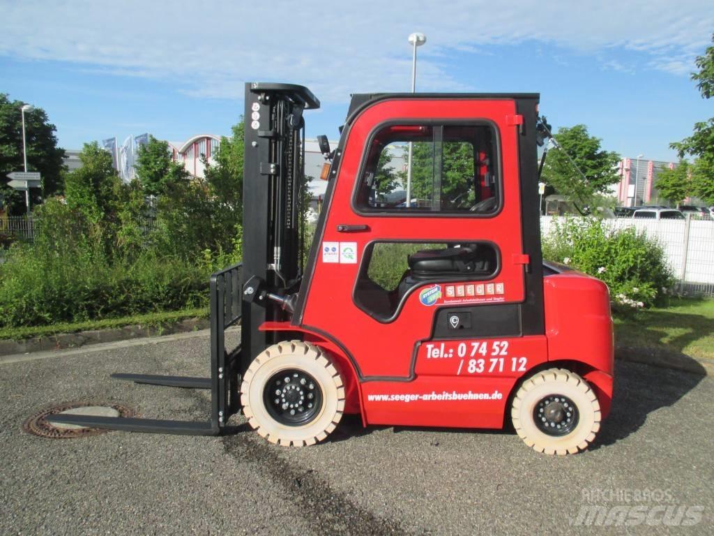 EP EFL 252 Električni viličari