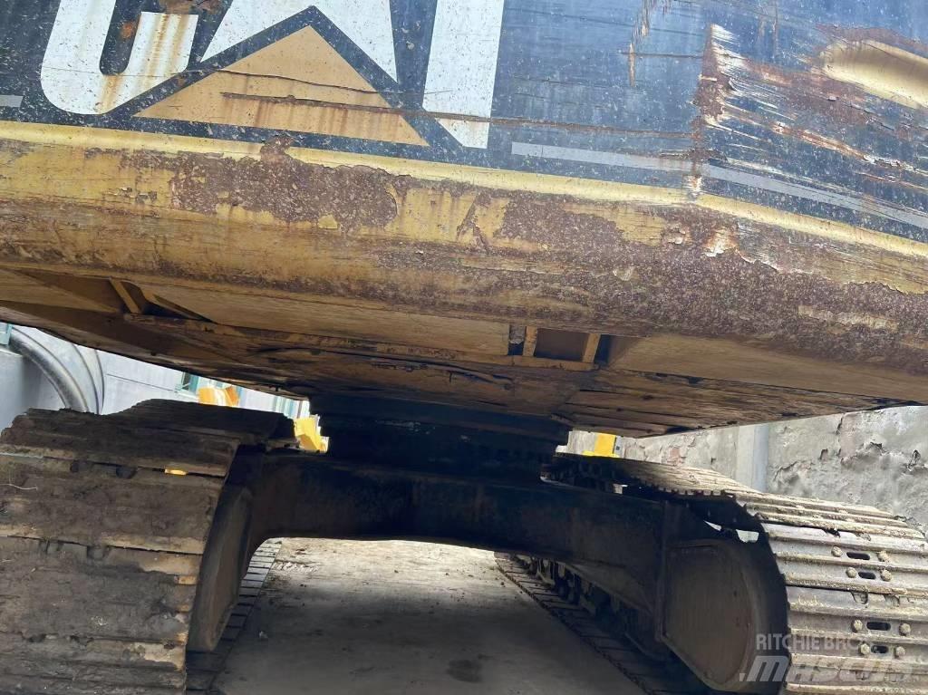 CAT 330 B L Bageri gusjeničari
