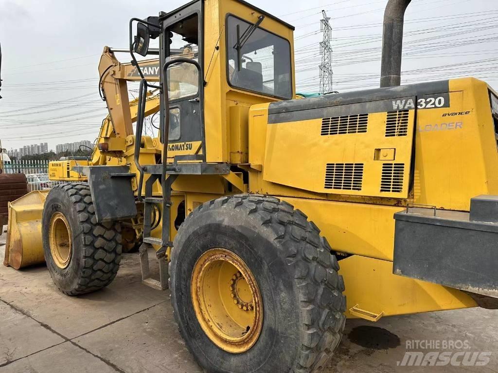 Komatsu WA 320 Utovarivači na kotačima