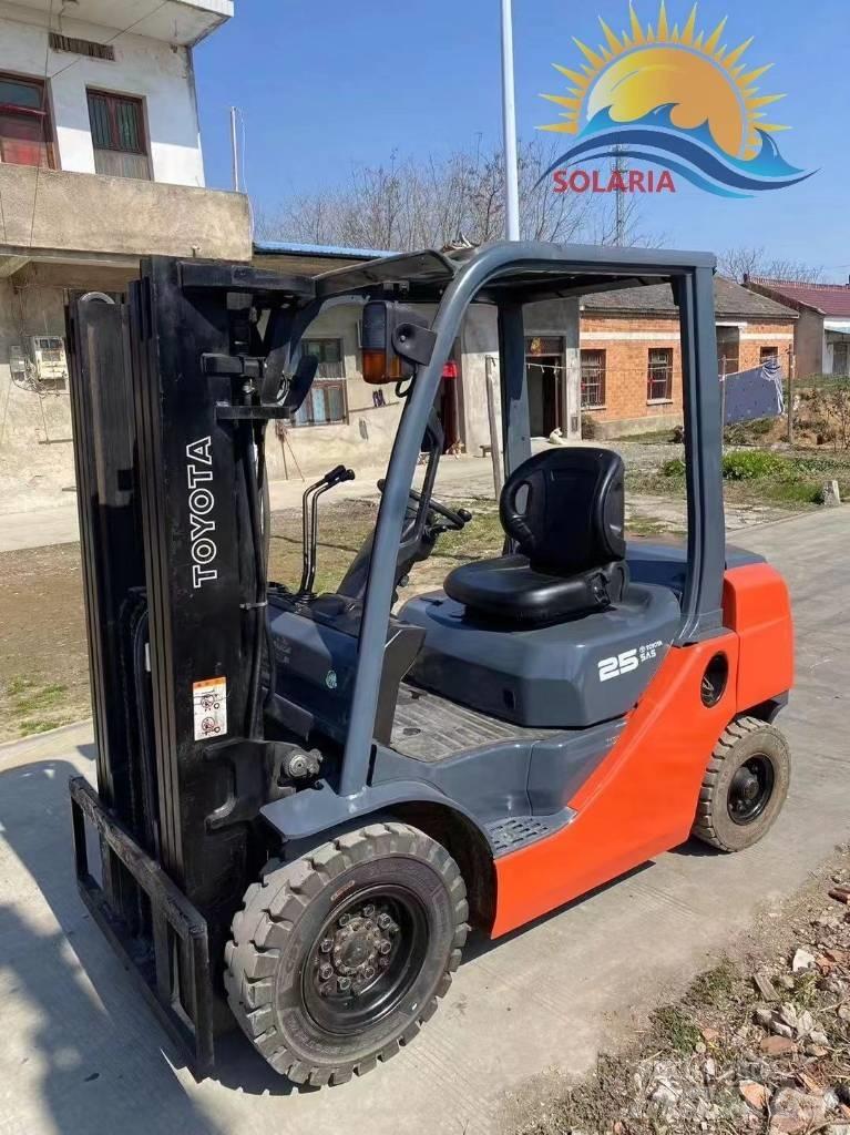 Toyota FD25 Dizelski viličari