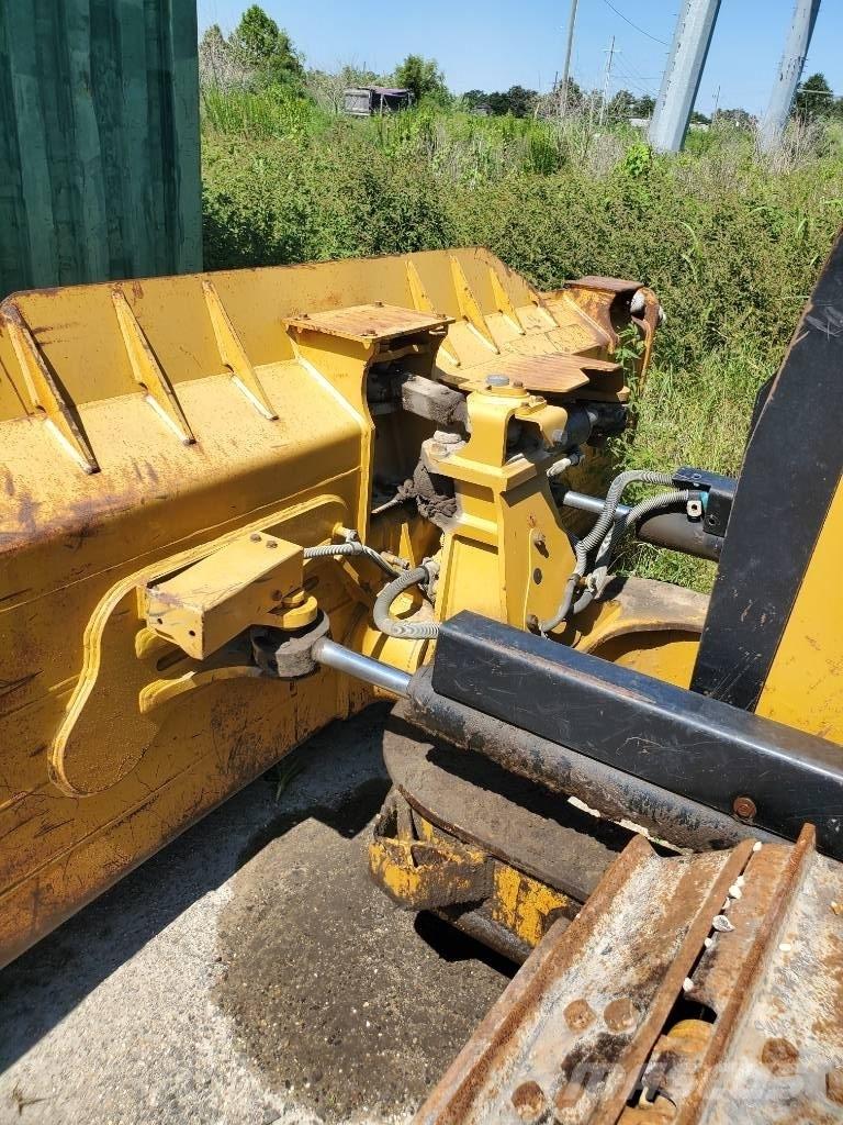 CAT D 6 K 2 LGP Buldožeri gusjeničari