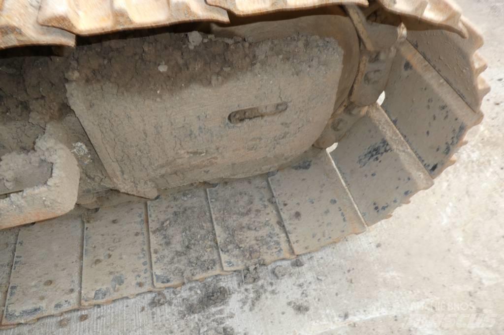 Hitachi ZX 135 US-6 Bageri gusjeničari