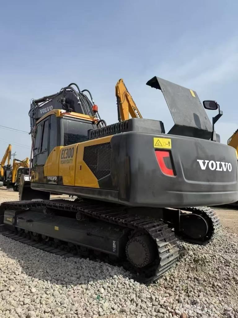 Volvo 300D Bageri gusjeničari