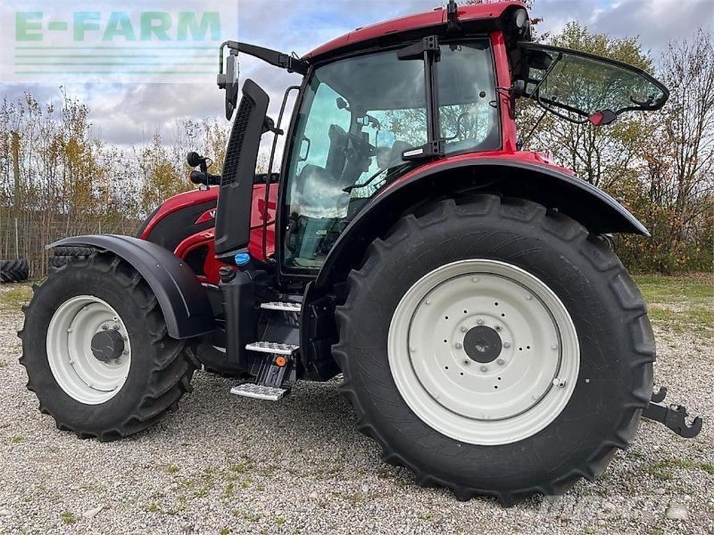 Valtra n155e aktiv Traktori