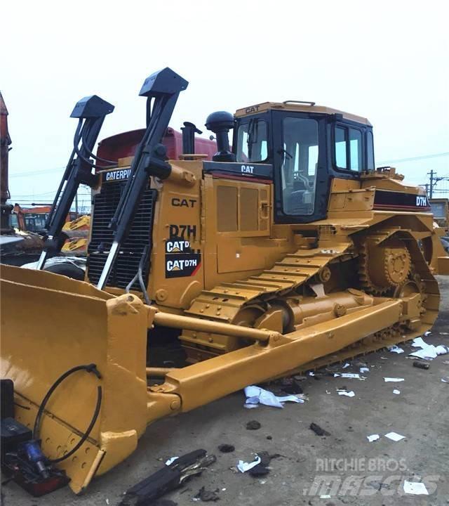CAT D7H Buldožeri gusjeničari