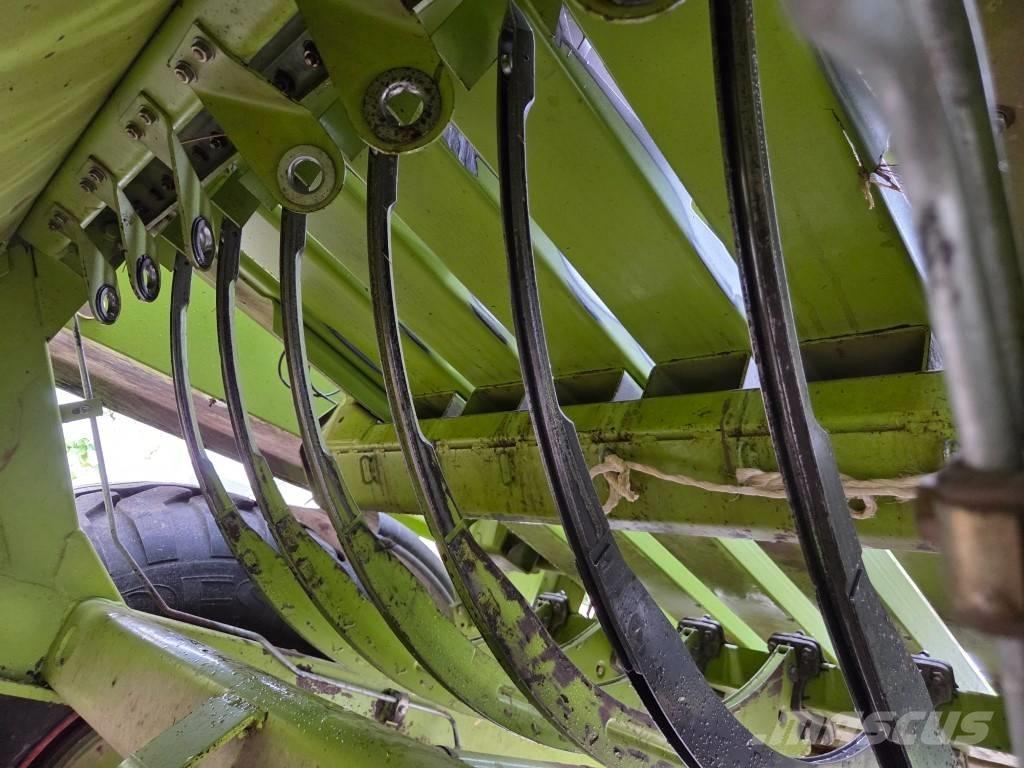 CLAAS Quandrant 2200 Balirke za kockaste bale