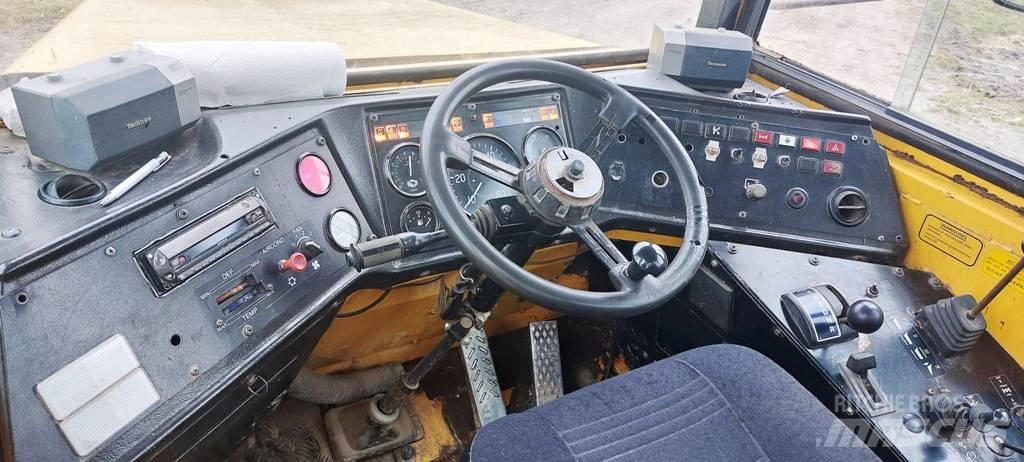 Volvo BM A 25 B Zglobni demperi
