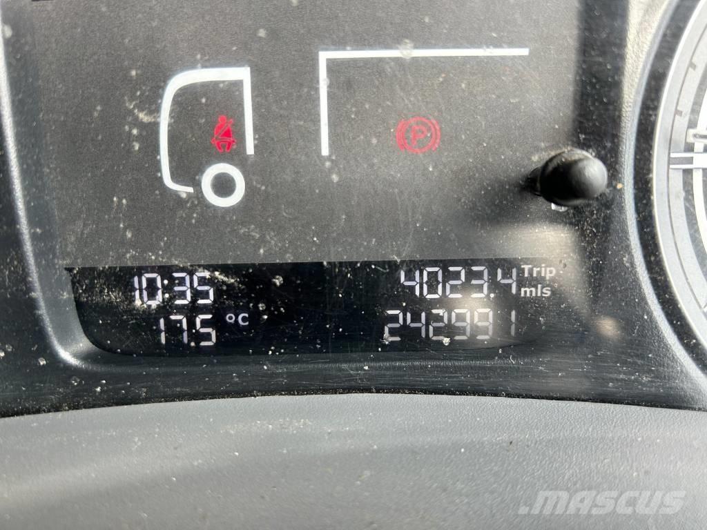 DAF CF 400 Kamioni s ravnim pločom / vitlom