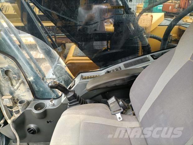 Hyundai 220LC Bageri gusjeničari