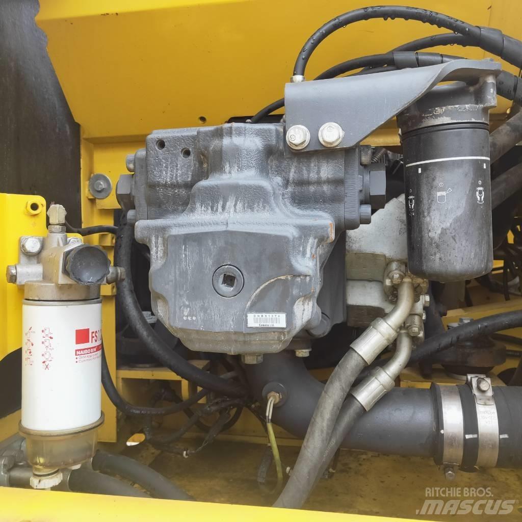 Komatsu PC200-8 Bageri gusjeničari