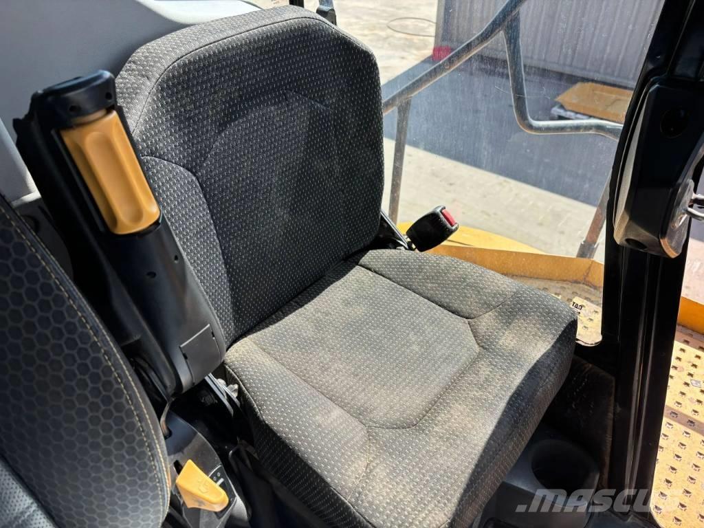 CAT 745 04A Zglobni demperi