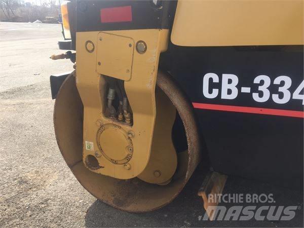 CAT CB 334 D Valjci sa dvojnim bubnjem