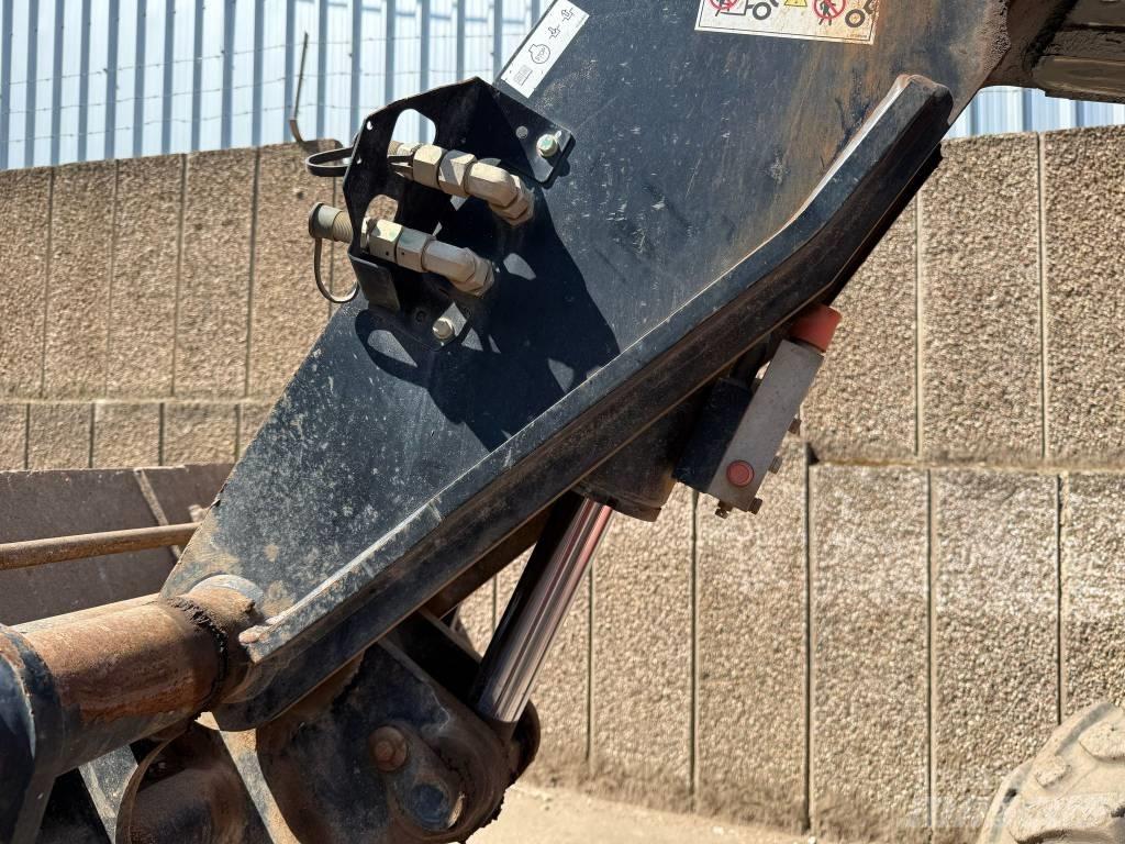 Manitou MT 733 Teleskopski viličari