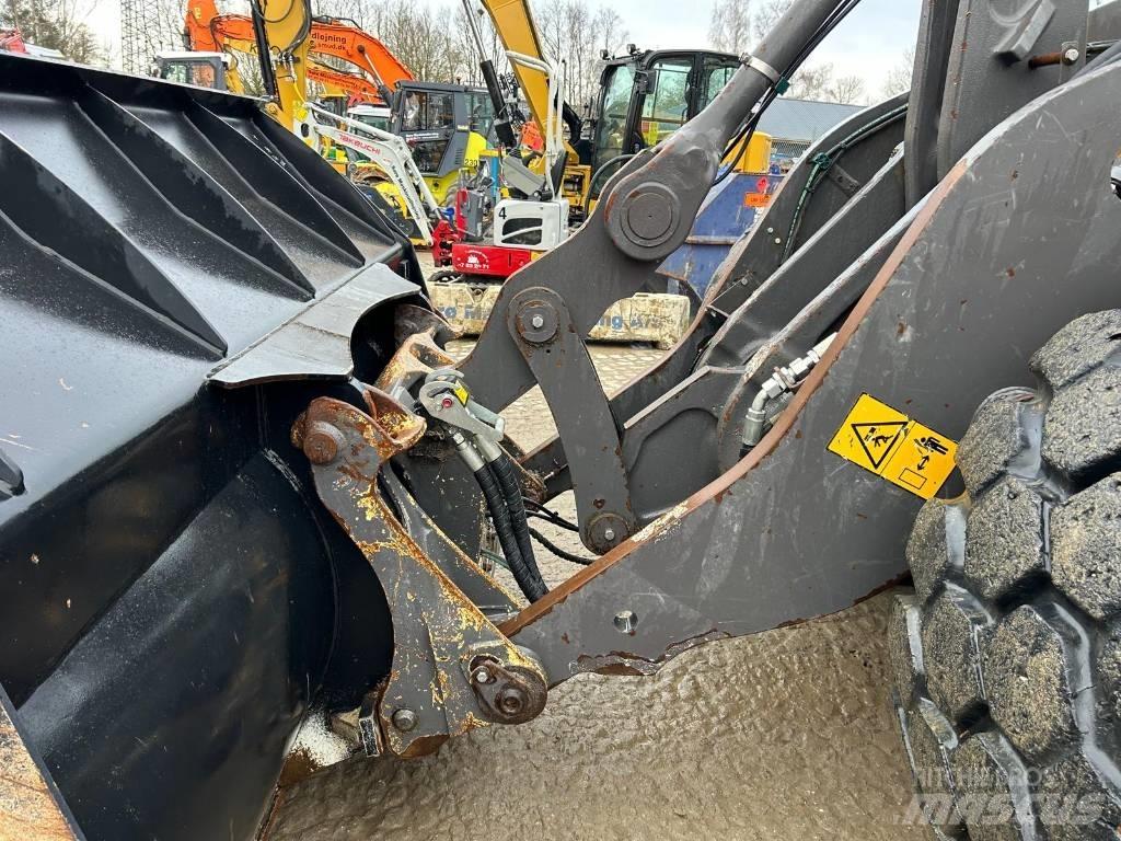 Volvo L 120 H Utovarivači na kotačima