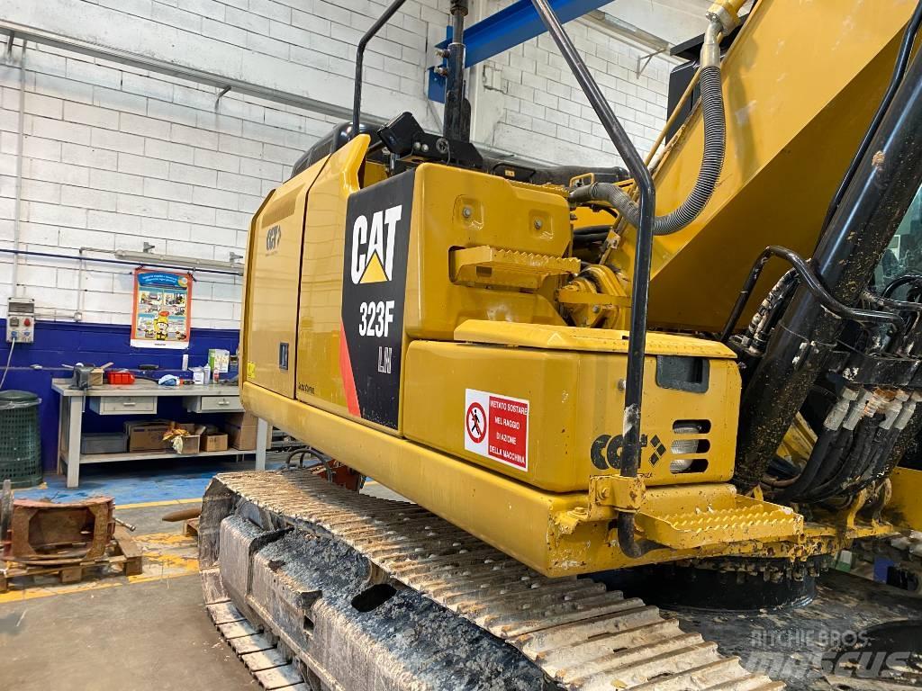 CAT 323F LN Bageri gusjeničari