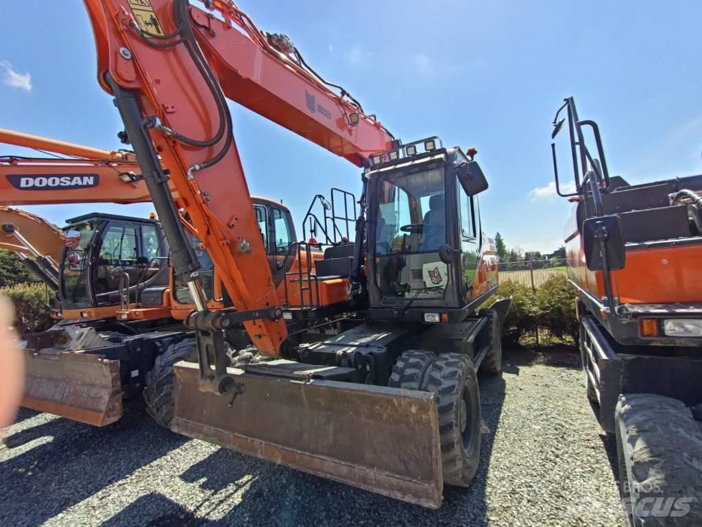 Doosan DX140W-5 Bageri na kotačima