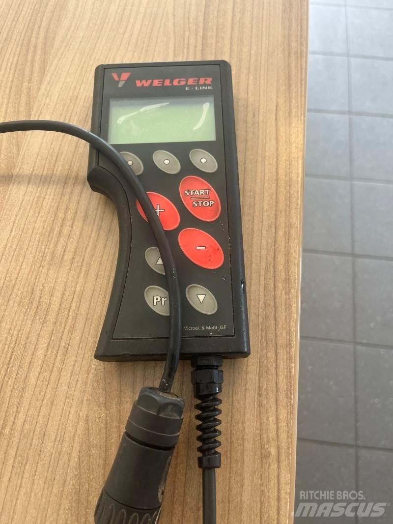 Welger D6060 Balirke za kockaste bale