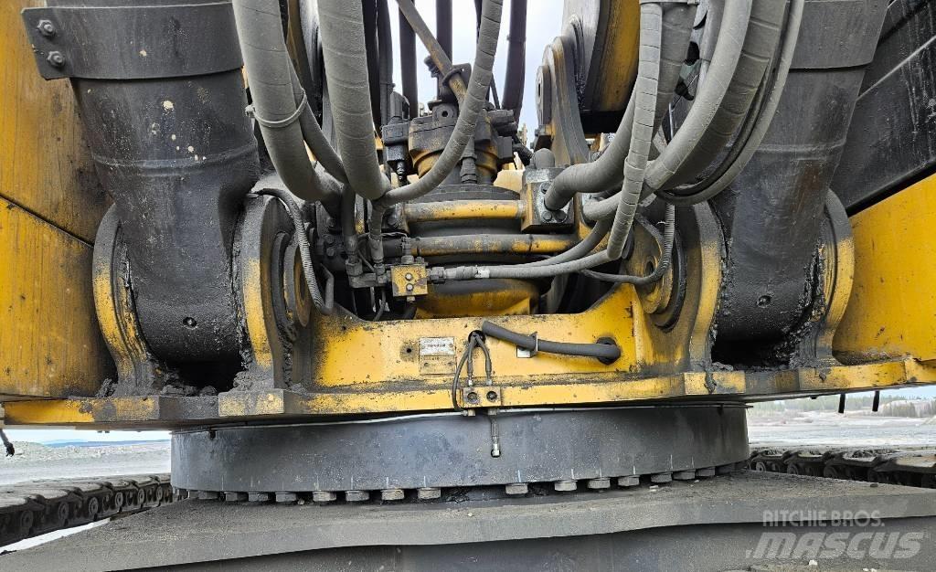 CAT 390 F Bageri gusjeničari