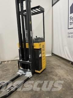 Atlet A/160STJN420 Samopogonski ručni viličari