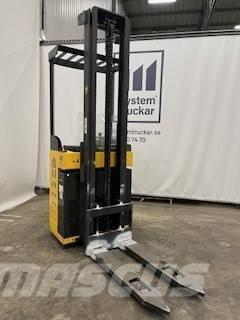 Atlet A/160STJN420 Samopogonski ručni viličari