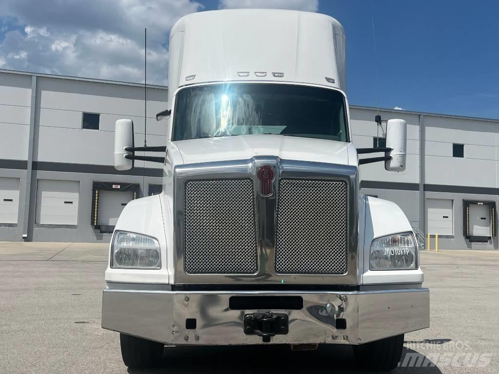 Kenworth T 880 Traktorske jedinice