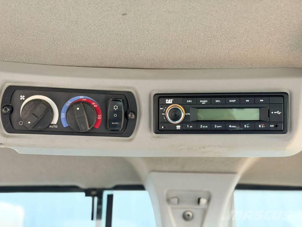 CAT 930M Utovarivači na kotačima