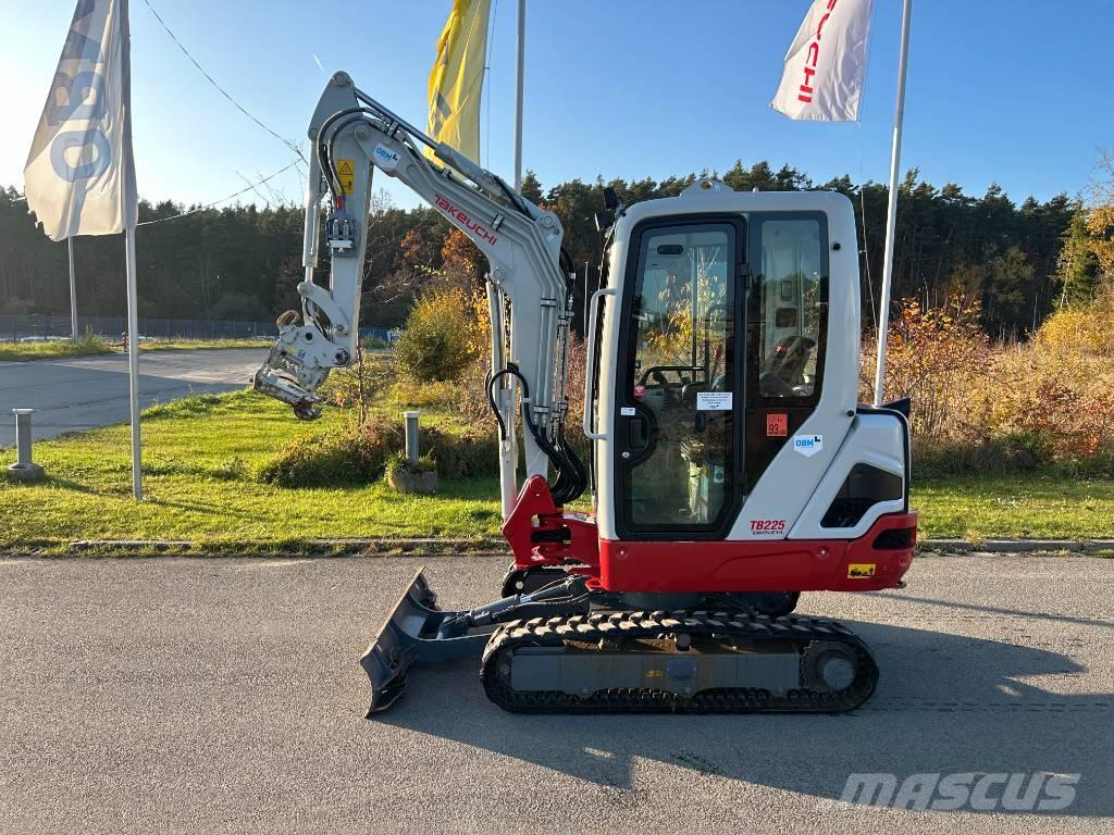 Takeuchi TB 225A V3 Mini bageri <7t