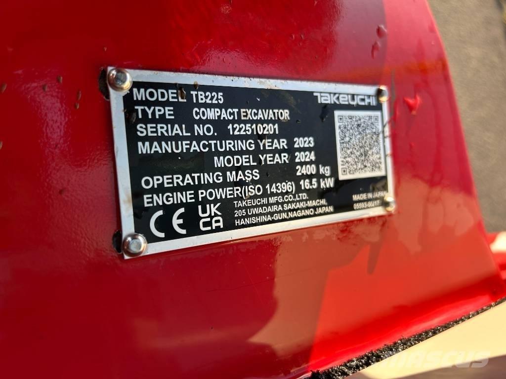 Takeuchi TB 225A V3 Mini bageri <7t