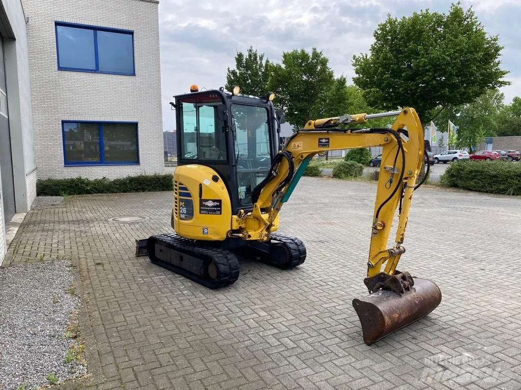 Komatsu PC26MR-3 Mini bageri <7t