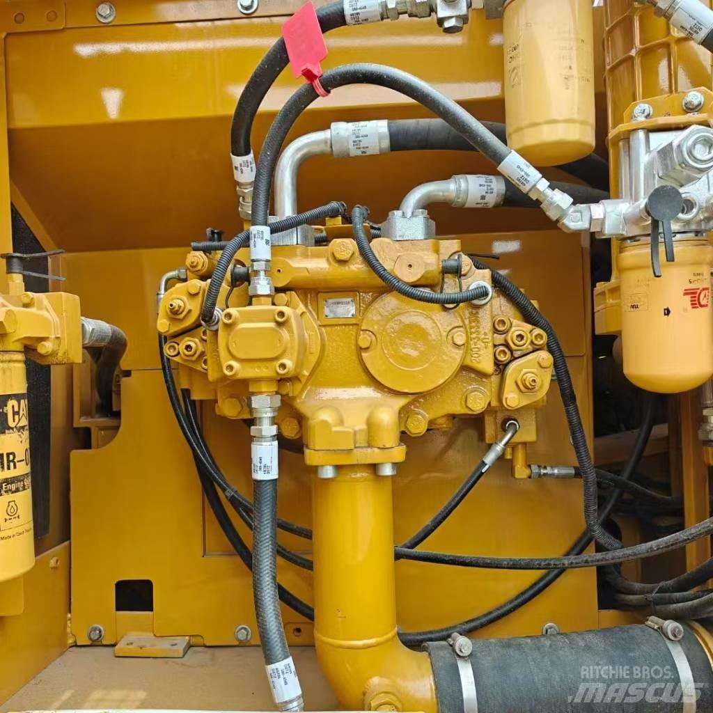 CAT 329 D Bageri gusjeničari