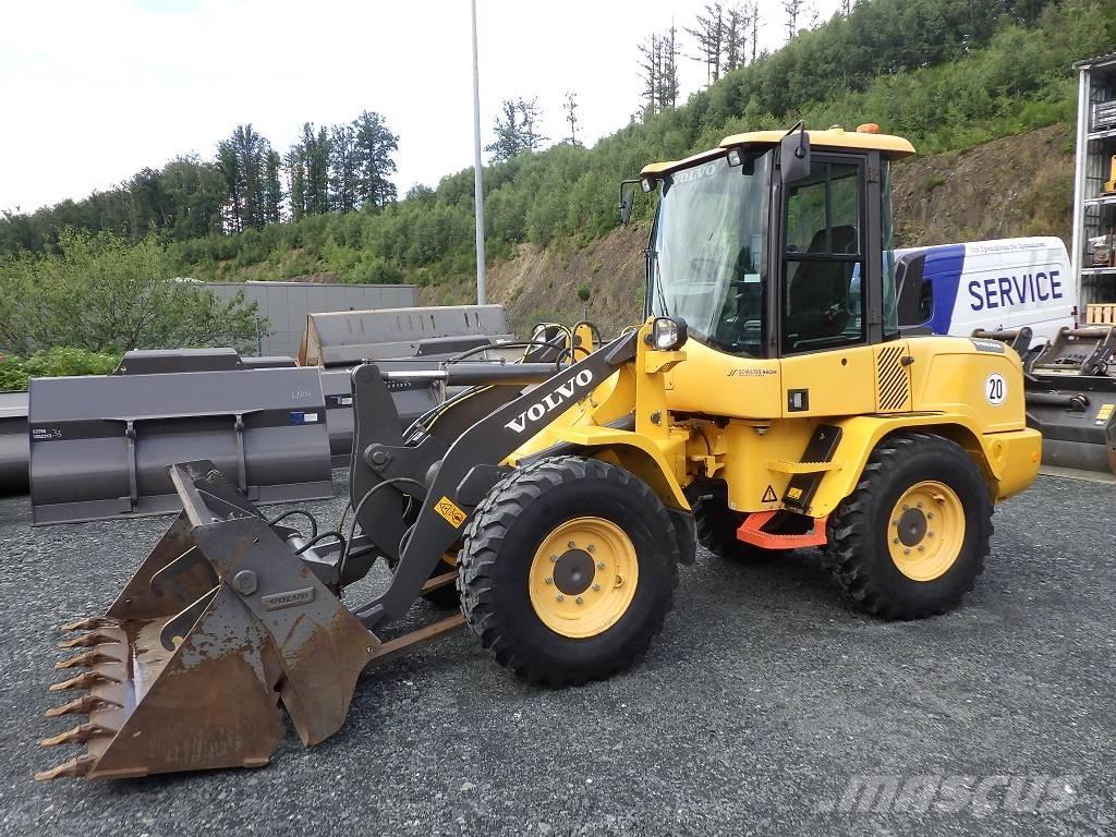 Volvo L 30 G Utovarivači na kotačima