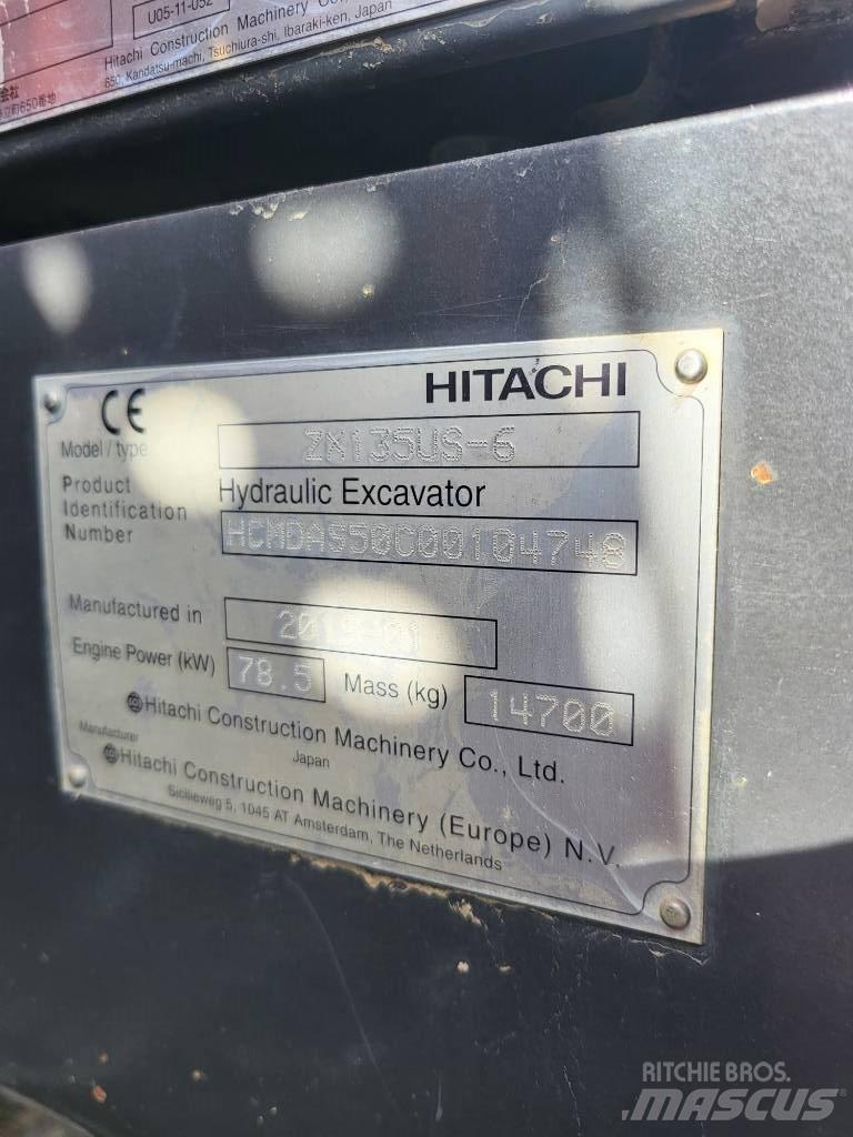 Hitachi ZX 135 US-6 Bageri gusjeničari