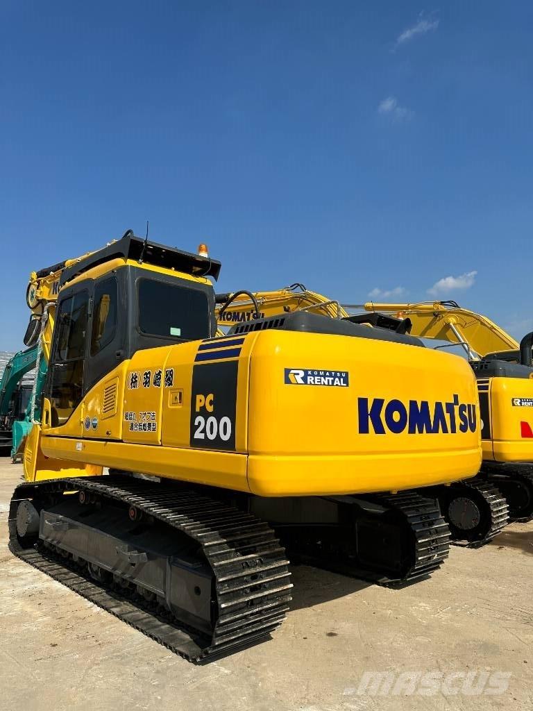 Komatsu PC 220-7 Bageri gusjeničari