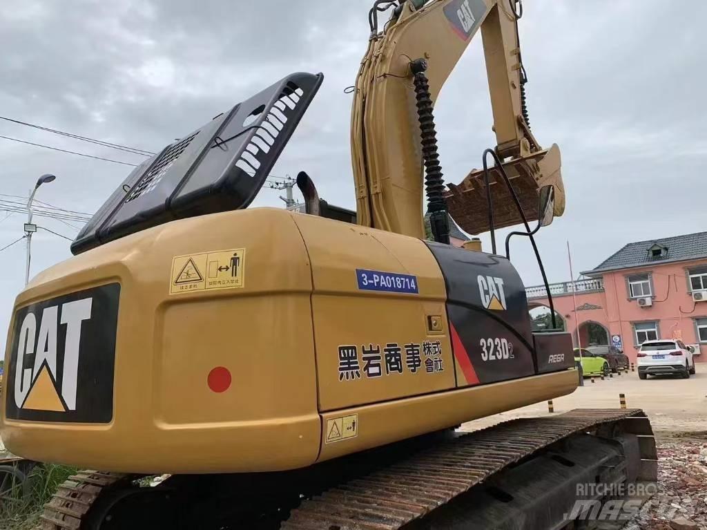 CAT 323 D L Bageri gusjeničari