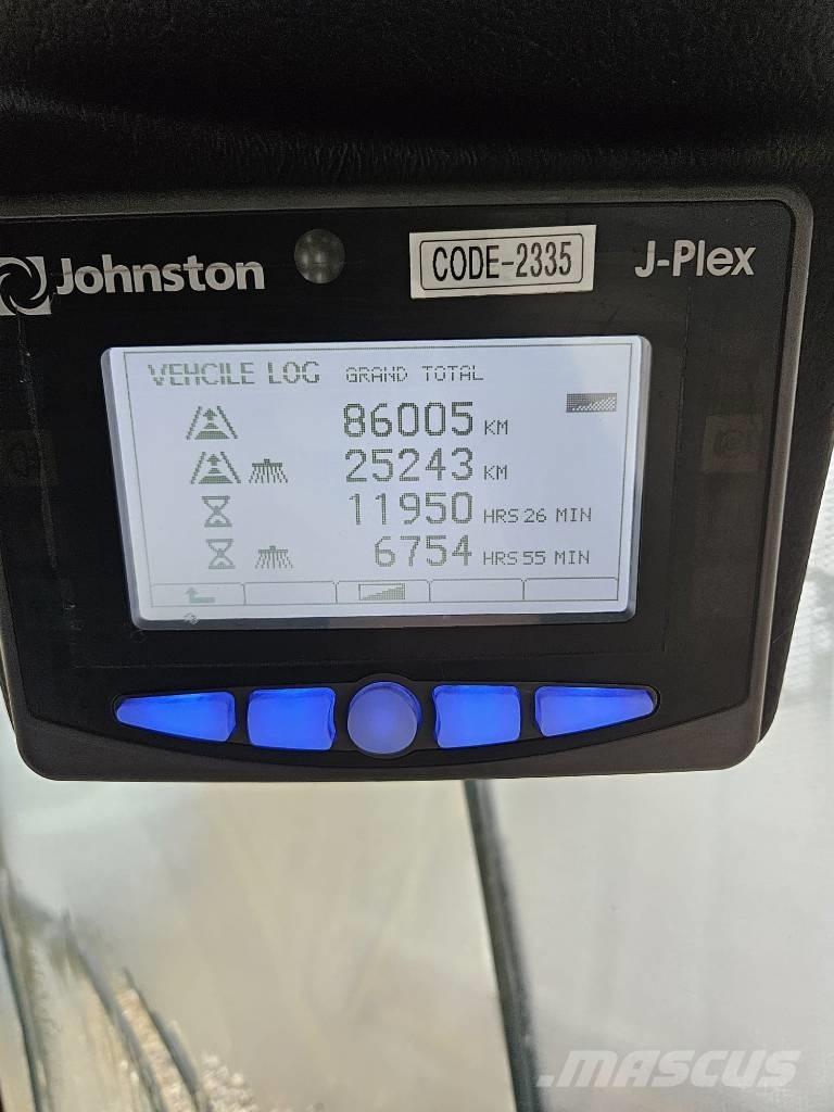 Johnston CN400 Strojevi za metenje