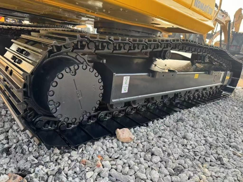 Komatsu 240-8N1 Bageri gusjeničari