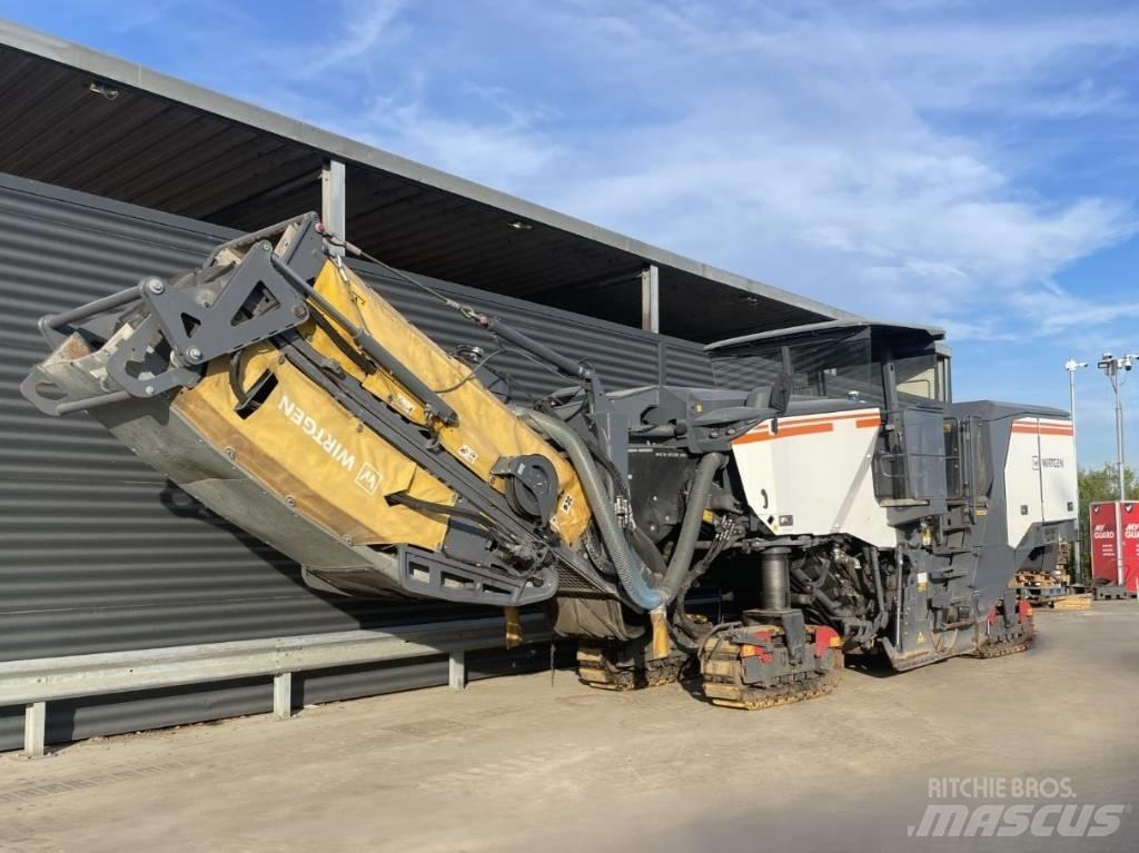 Wirtgen W 220 FI Asfaltne hladne glodalice