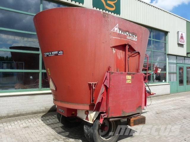 Trioliet SM-14 Hranilice za stoku