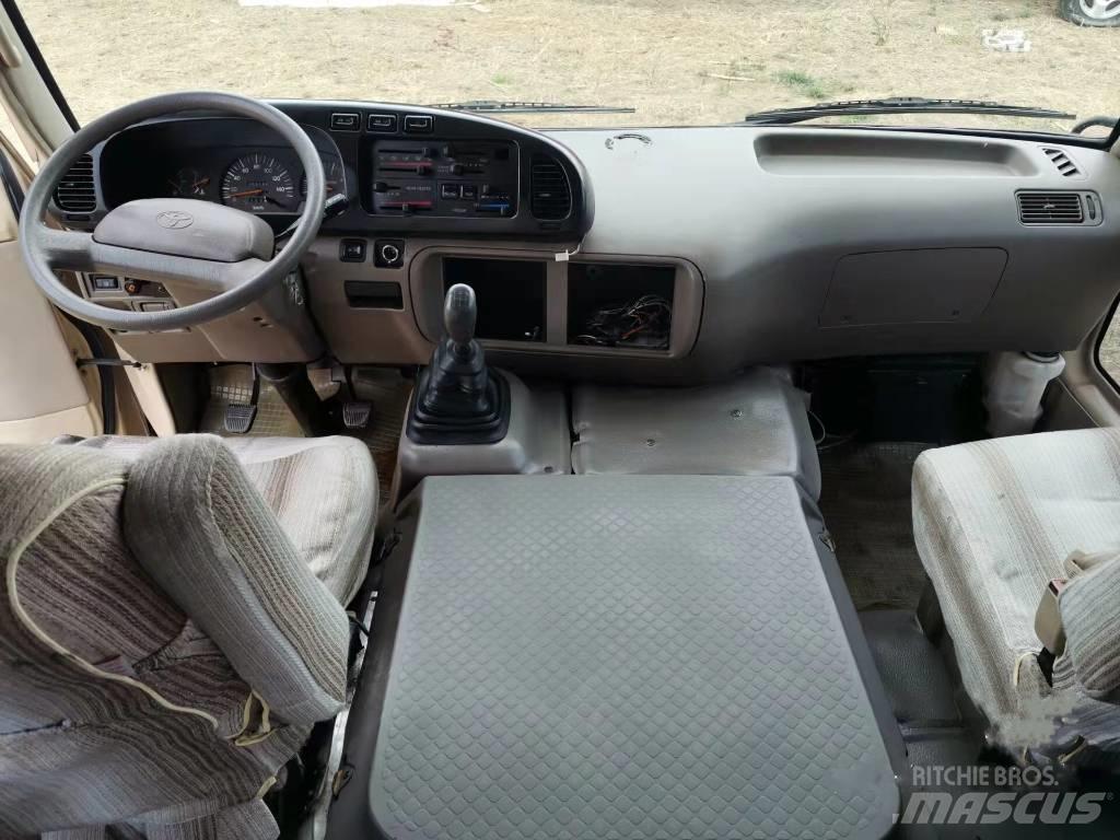 Toyota Coaster Međugradski autobusi