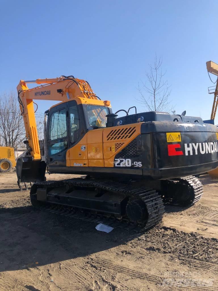 Hyundai 220-9s Bageri gusjeničari