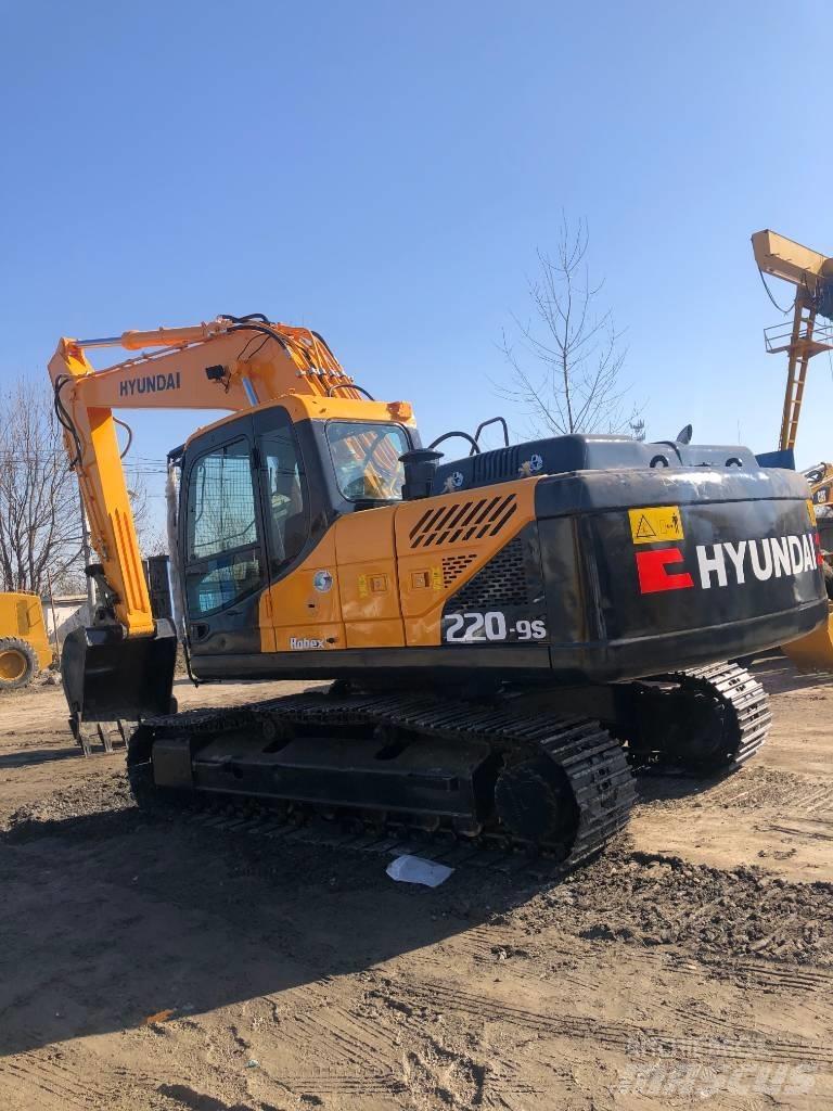 Hyundai 220-9s Bageri gusjeničari