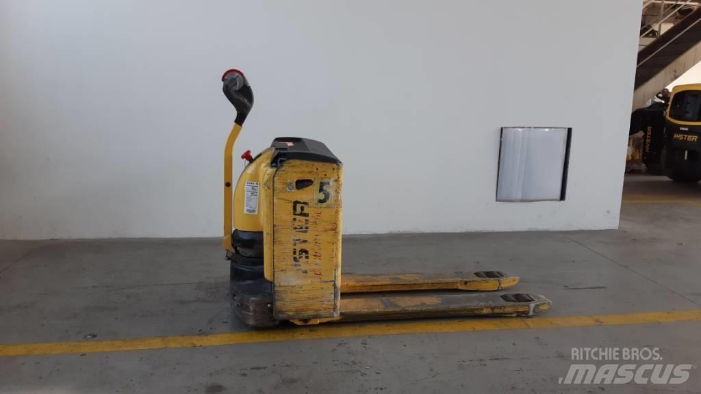 Hyster P2.0L Nisko podizni električni viličar