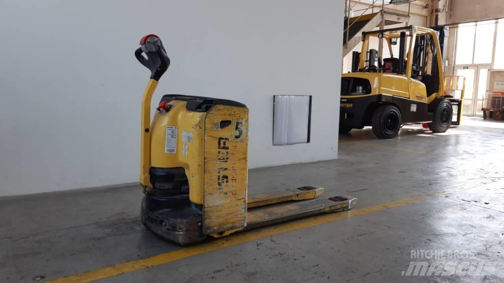Hyster P2.0L Nisko podizni električni viličar