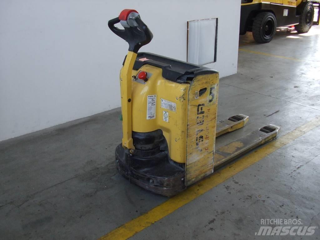 Hyster P2.0L Nisko podizni električni viličar