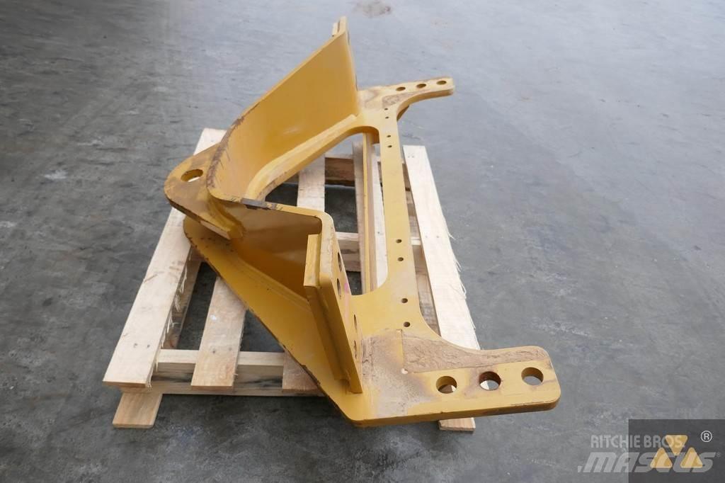 CAT 140M3 Drawbar Transport – ostalo