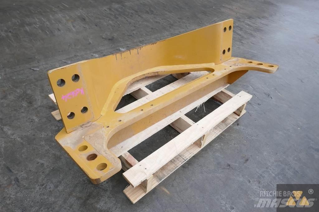 CAT 140M3 Drawbar Transport – ostalo