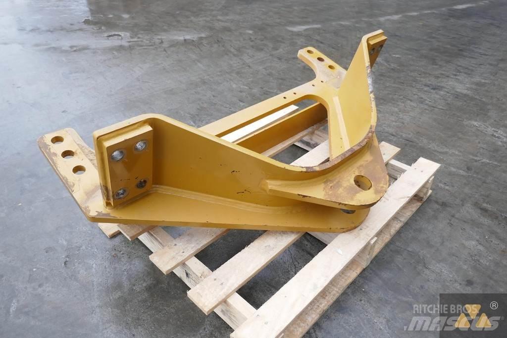 CAT 140M3 Drawbar Transport – ostalo