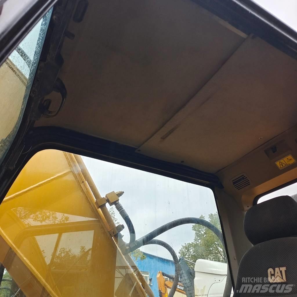 CAT 320 D Bageri gusjeničari